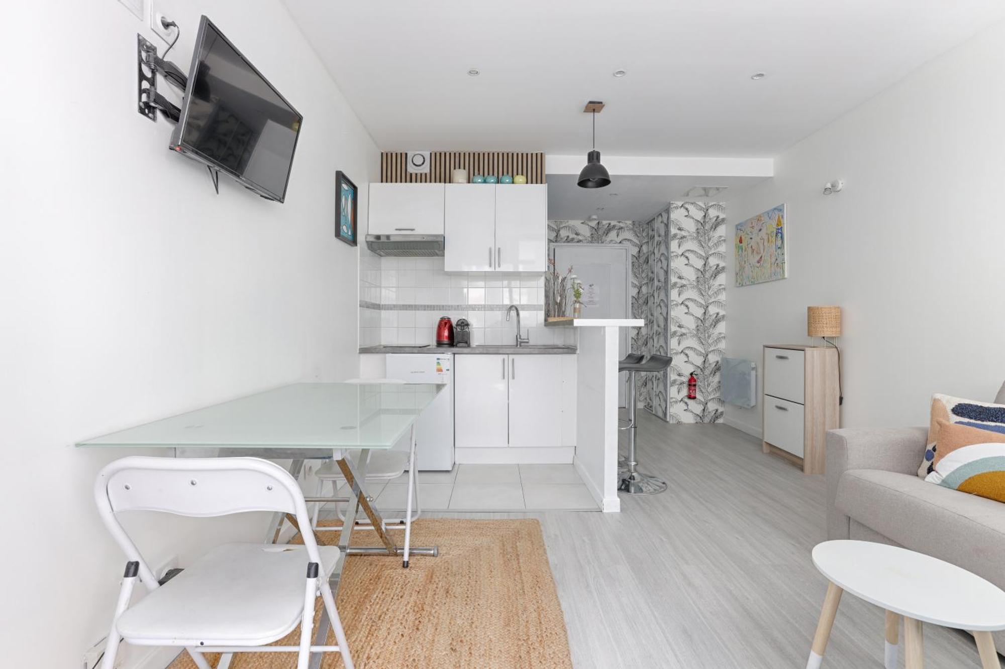 Saint Fargeau Gambetta Ii Lovely 4p 1br