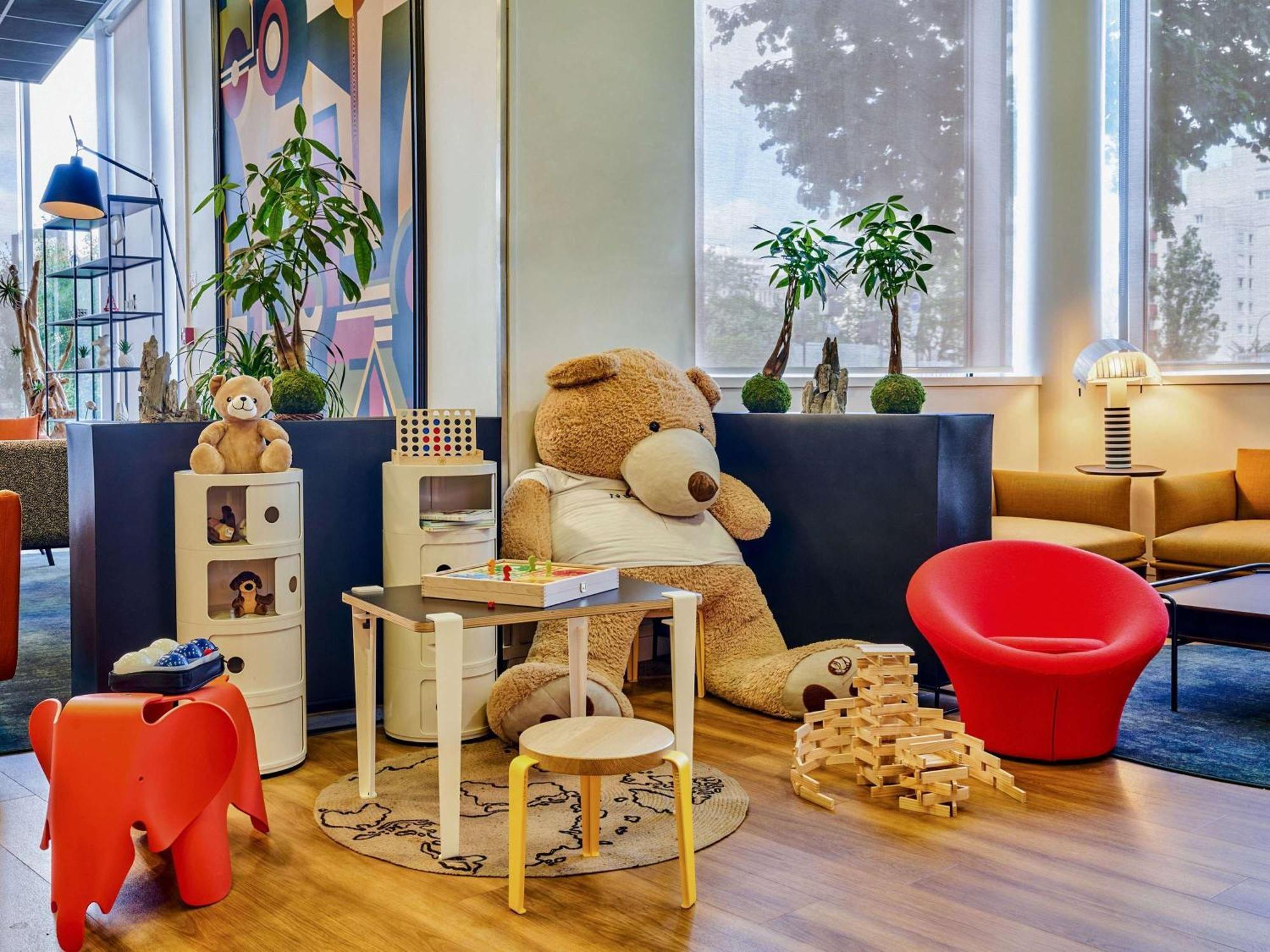 Hotel Novotel 17 4*