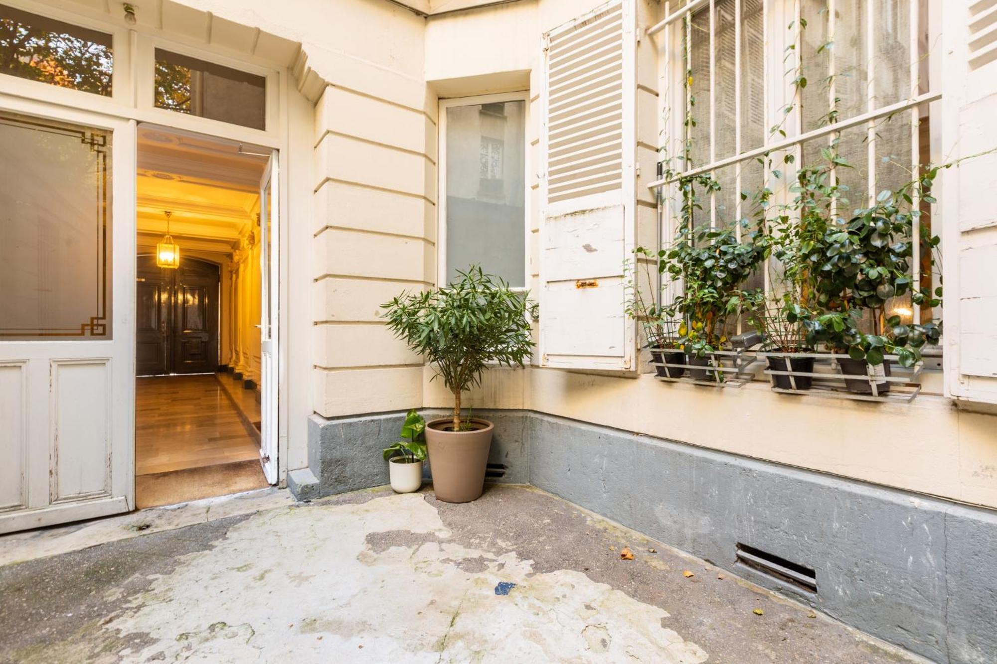Apartment Saint Sulpice