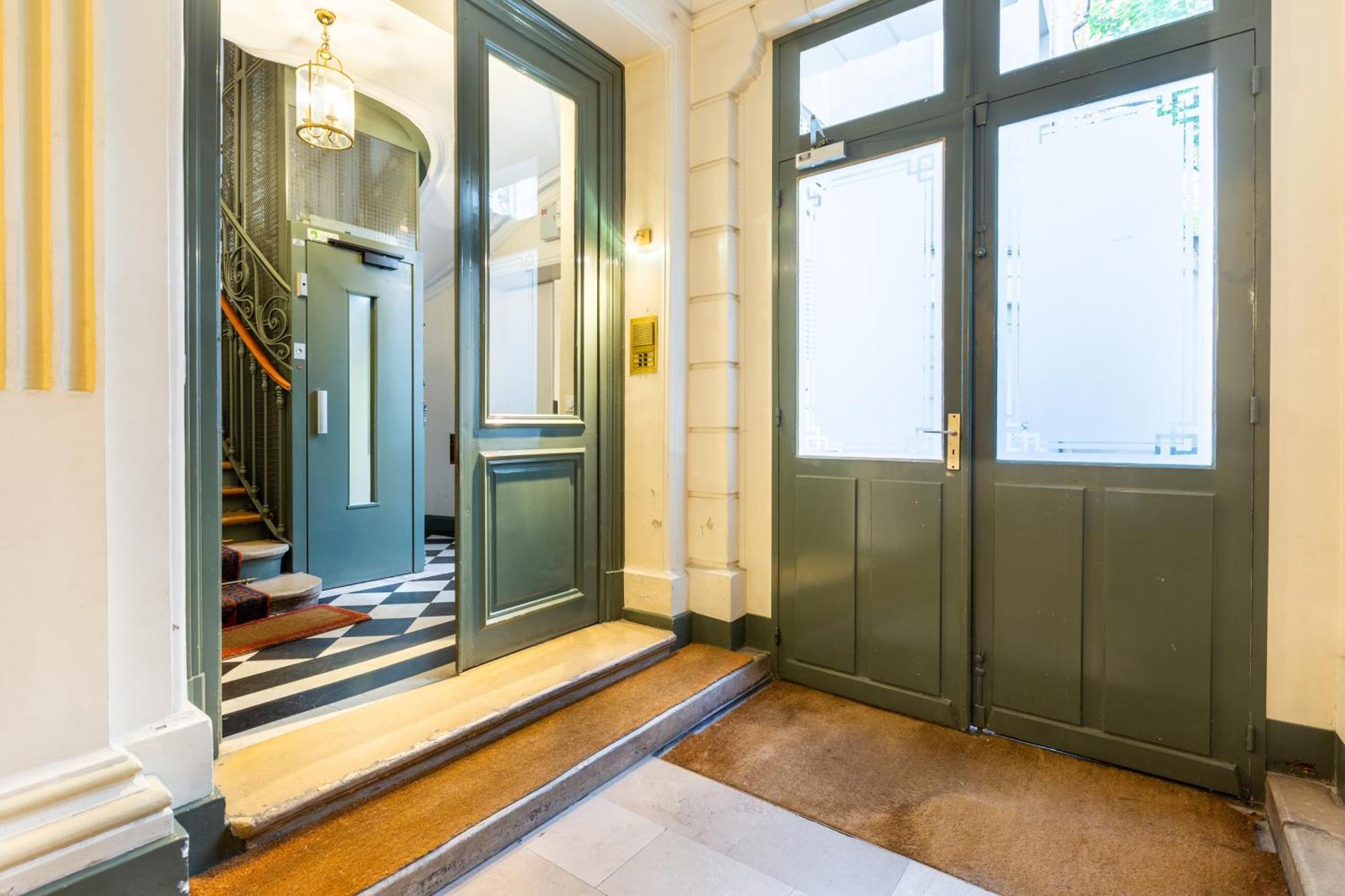 Saint Sulpice Apartment Paris