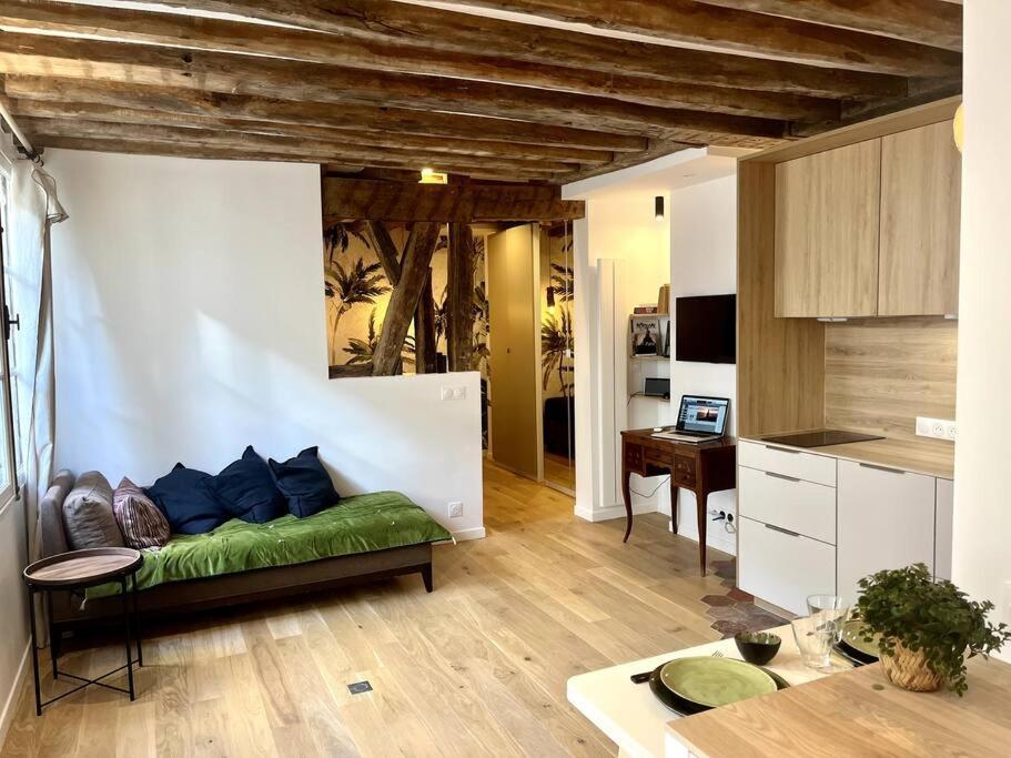 Bright 1 Bed In The Heart Of Hip Paris, Montorgueil Apartment