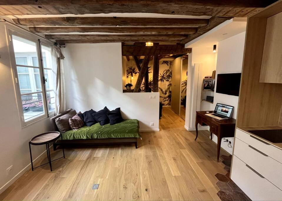 Bright 1 Bed In The Heart Of Hip Paris, Montorgueil