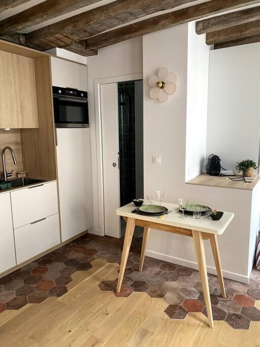 Bright 1 Bed In The Heart Of Hip Paris, Montorgueil