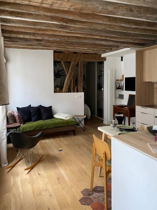 Bright 1 Bed In The Heart Of Hip Paris, Montorgueil