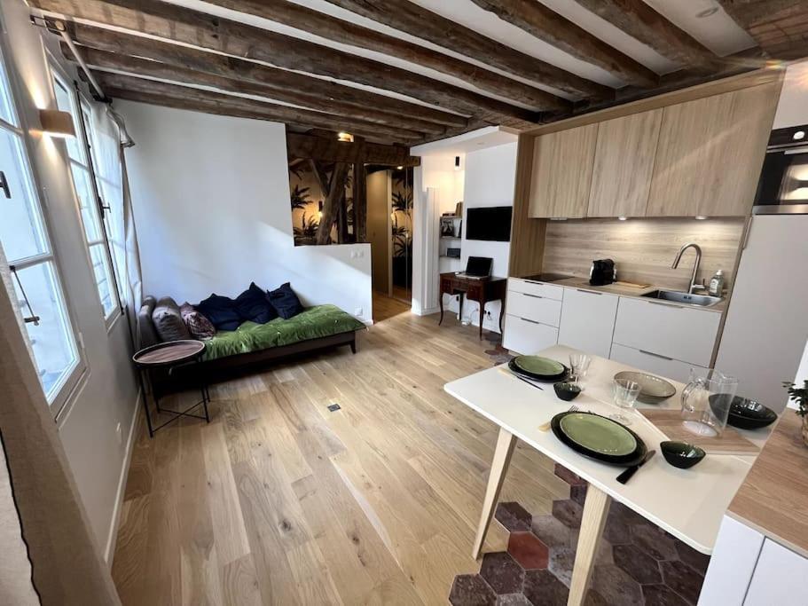 Bright 1 Bed In The Heart Of Hip Paris, Montorgueil Apartment