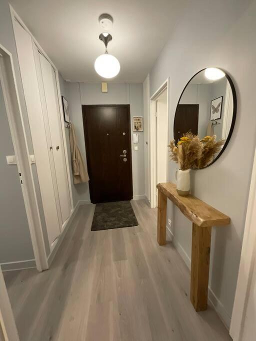 Apartment Chic Parisian Sacre Coeur Views Paris