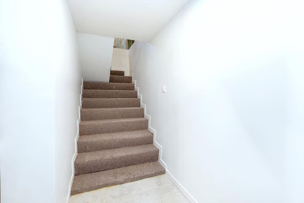 Apartment Avec Jacuzzi A Proximite Des Champs-elysees Paris