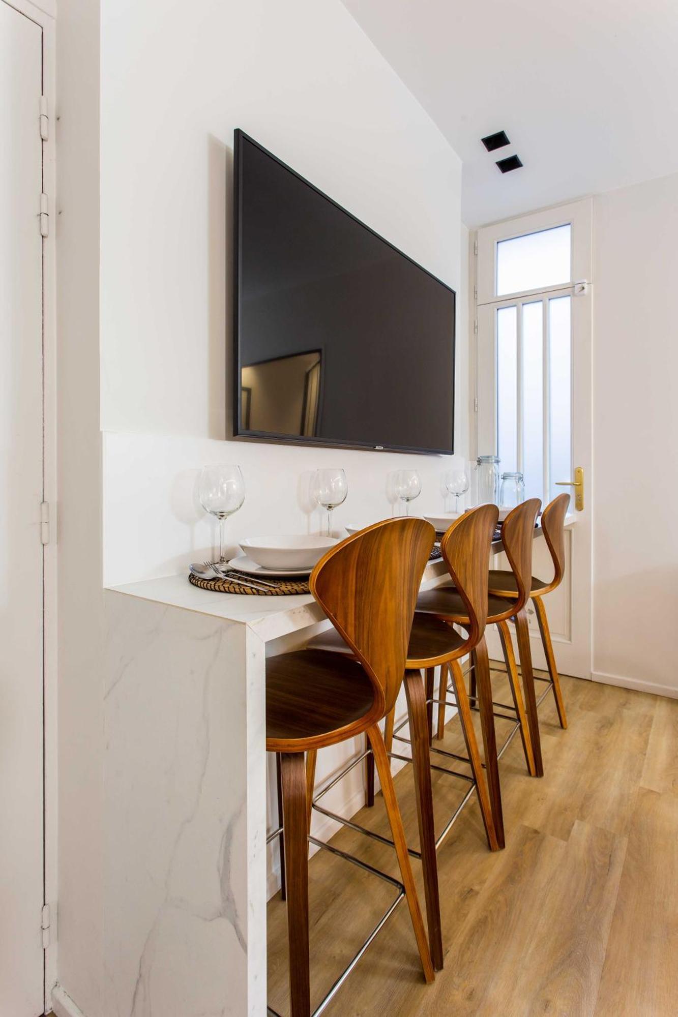 Magnificent - 2br-4p - Bourse *