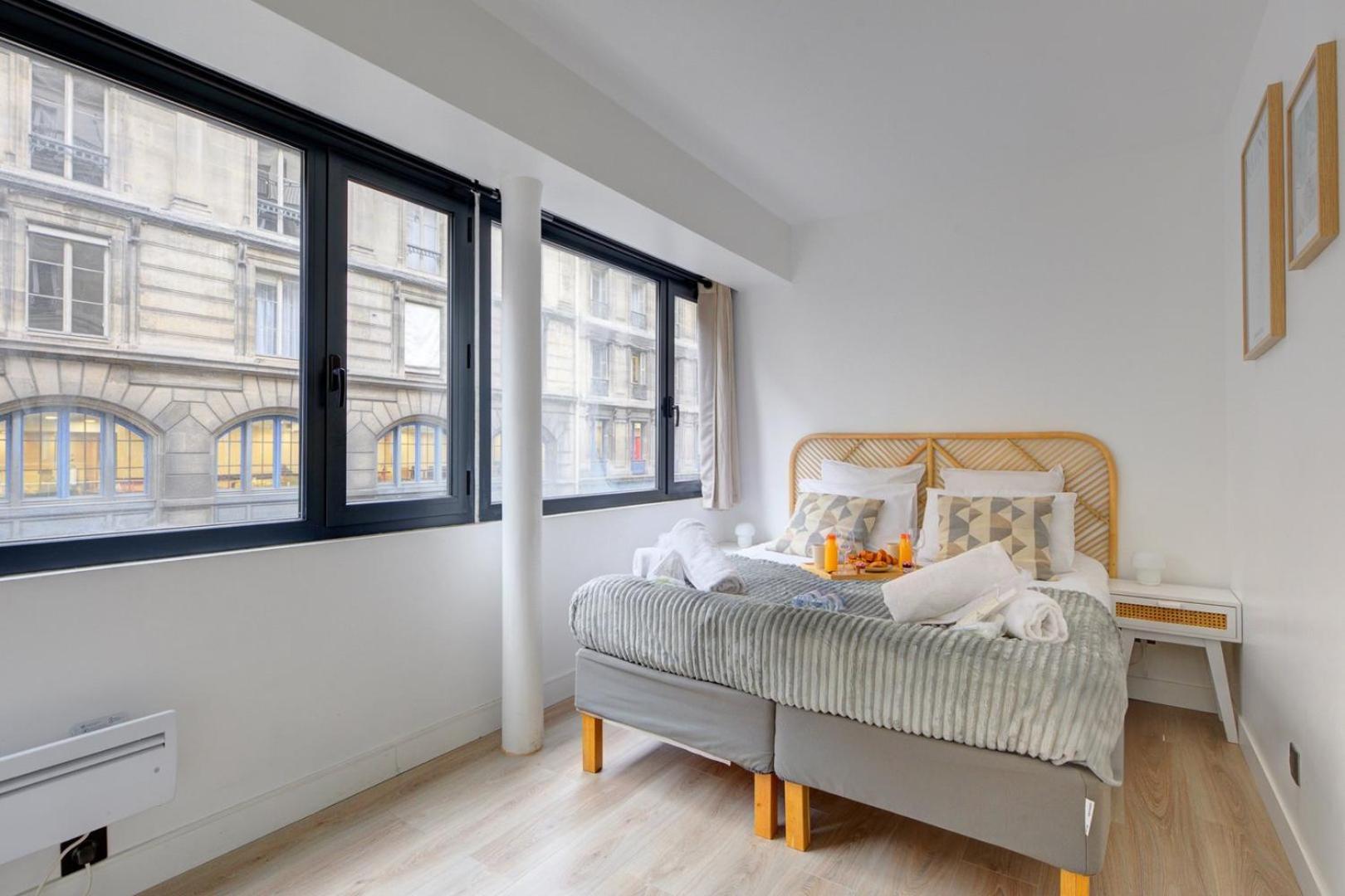 Bluestay 123 - Superb In * Paris