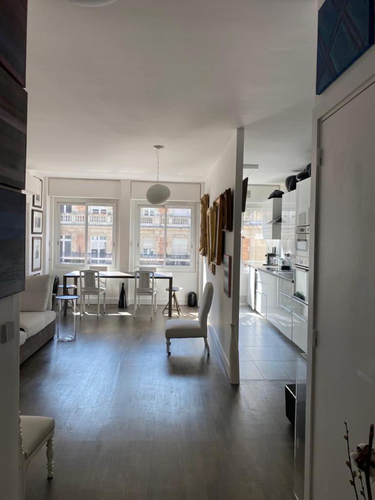 Spacieux Et Cosy Champs Elysees Arc De Triomphe Apartment