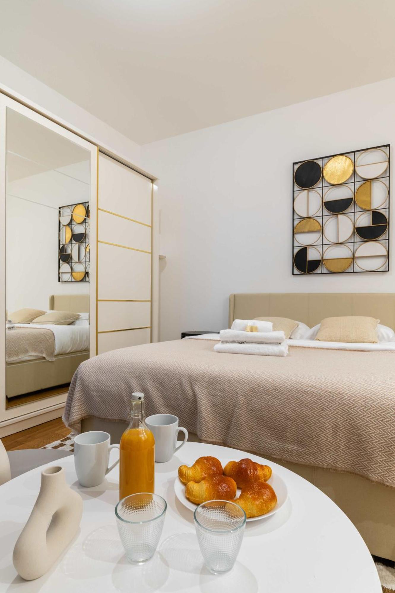 Apartment Agreable Et Bien Placee - 18 - 2p - Flat-guest Paris