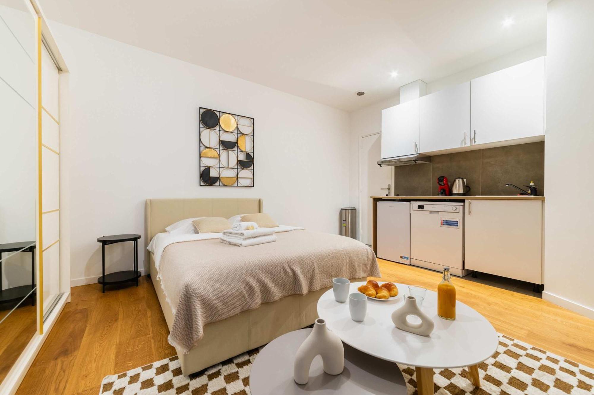 Agreable Et Bien Placee - 18 - 2p - Flat-guest Apartment Paris