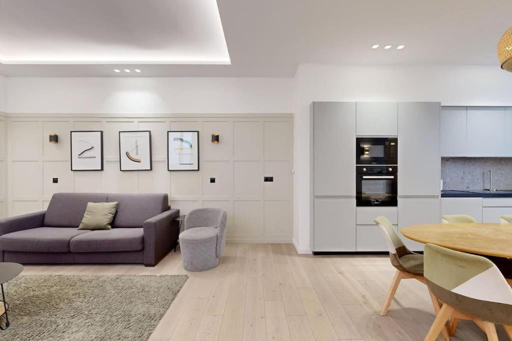 Sublime 3br-10p Apartment *