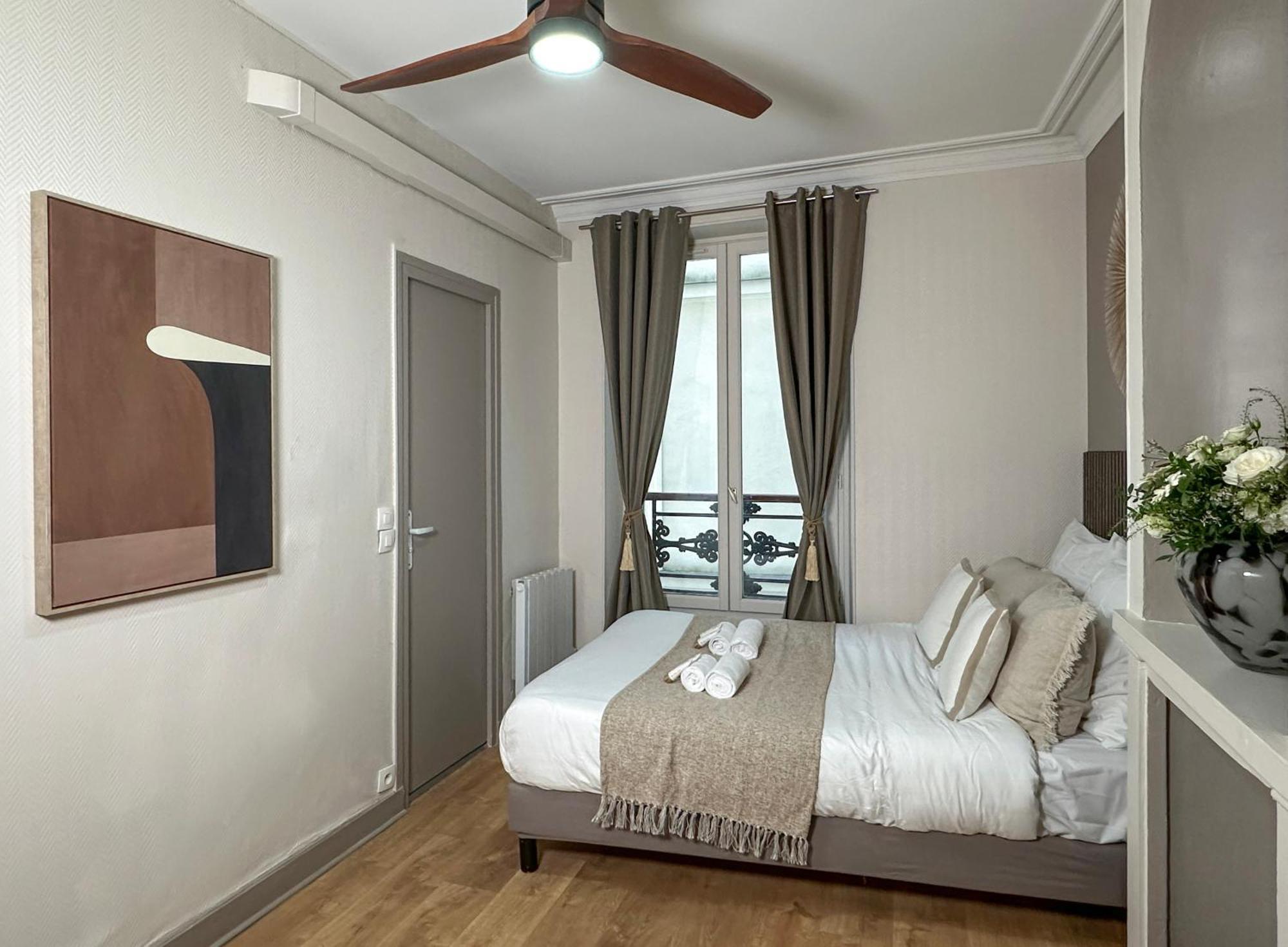Apartment Champs Elysees Area