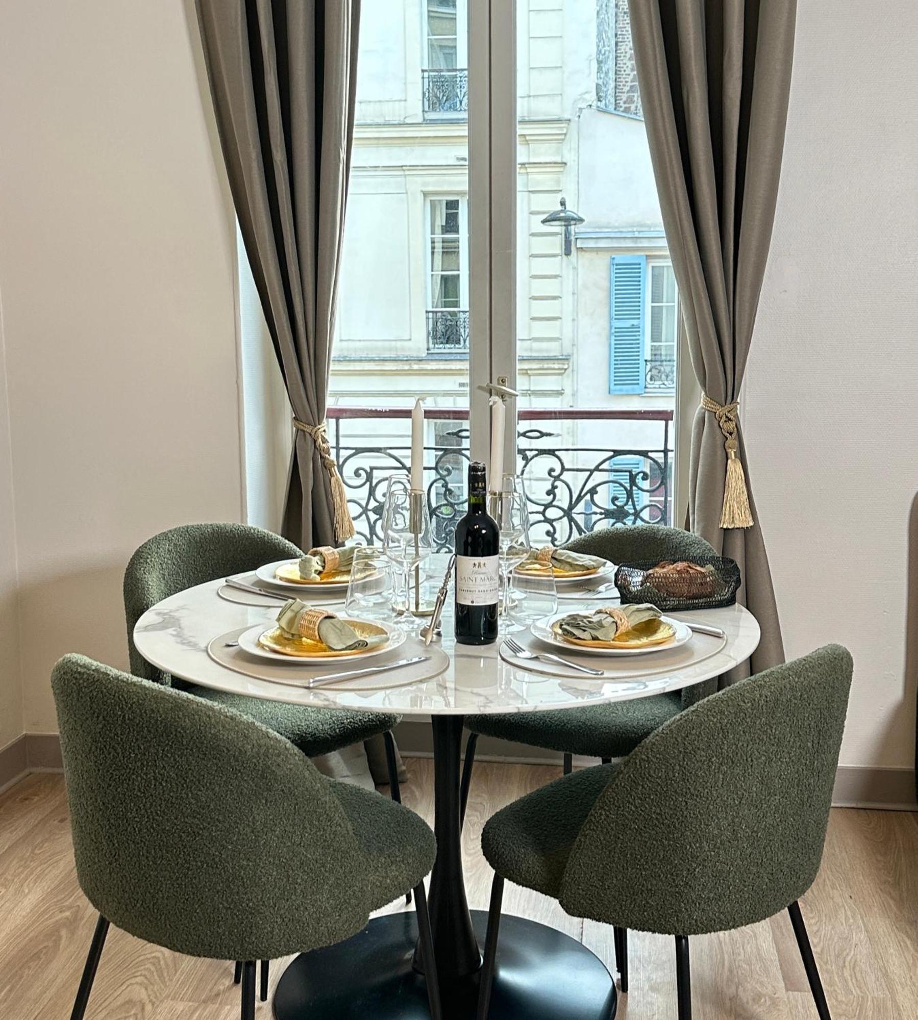 Apartment Champs Elysees Area Paris