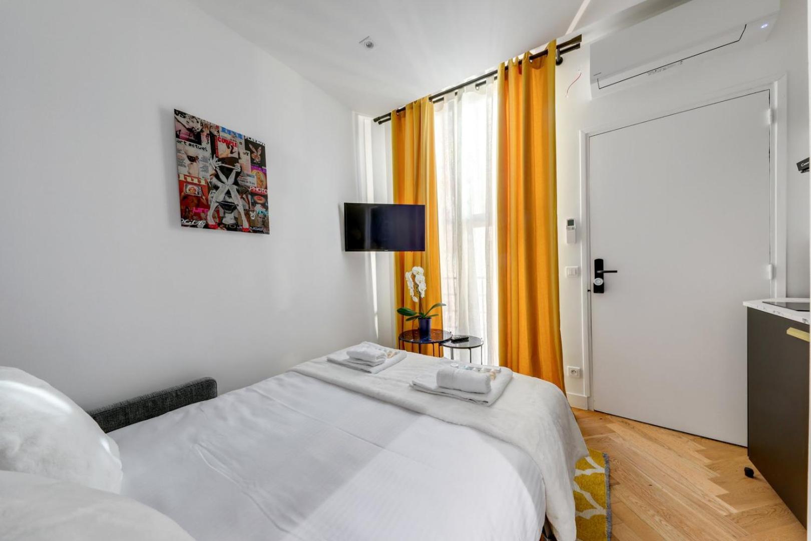 Apartment Cd : Superb Parisian