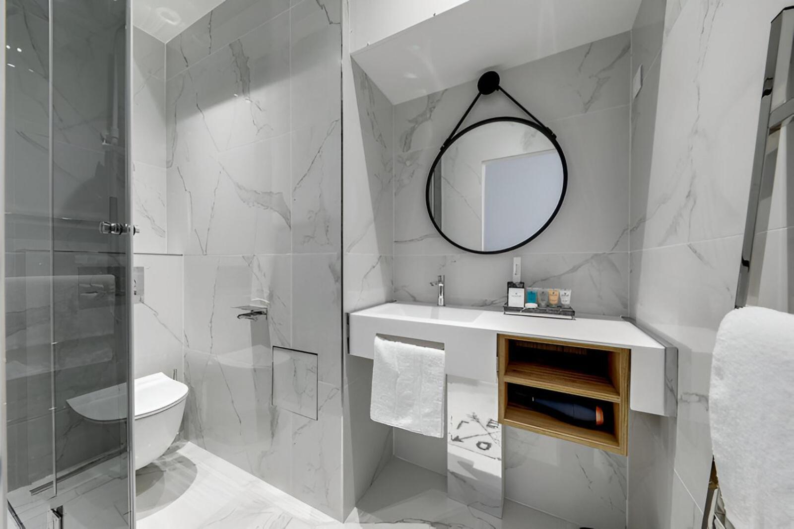206 Hermes - Superb In Apartment