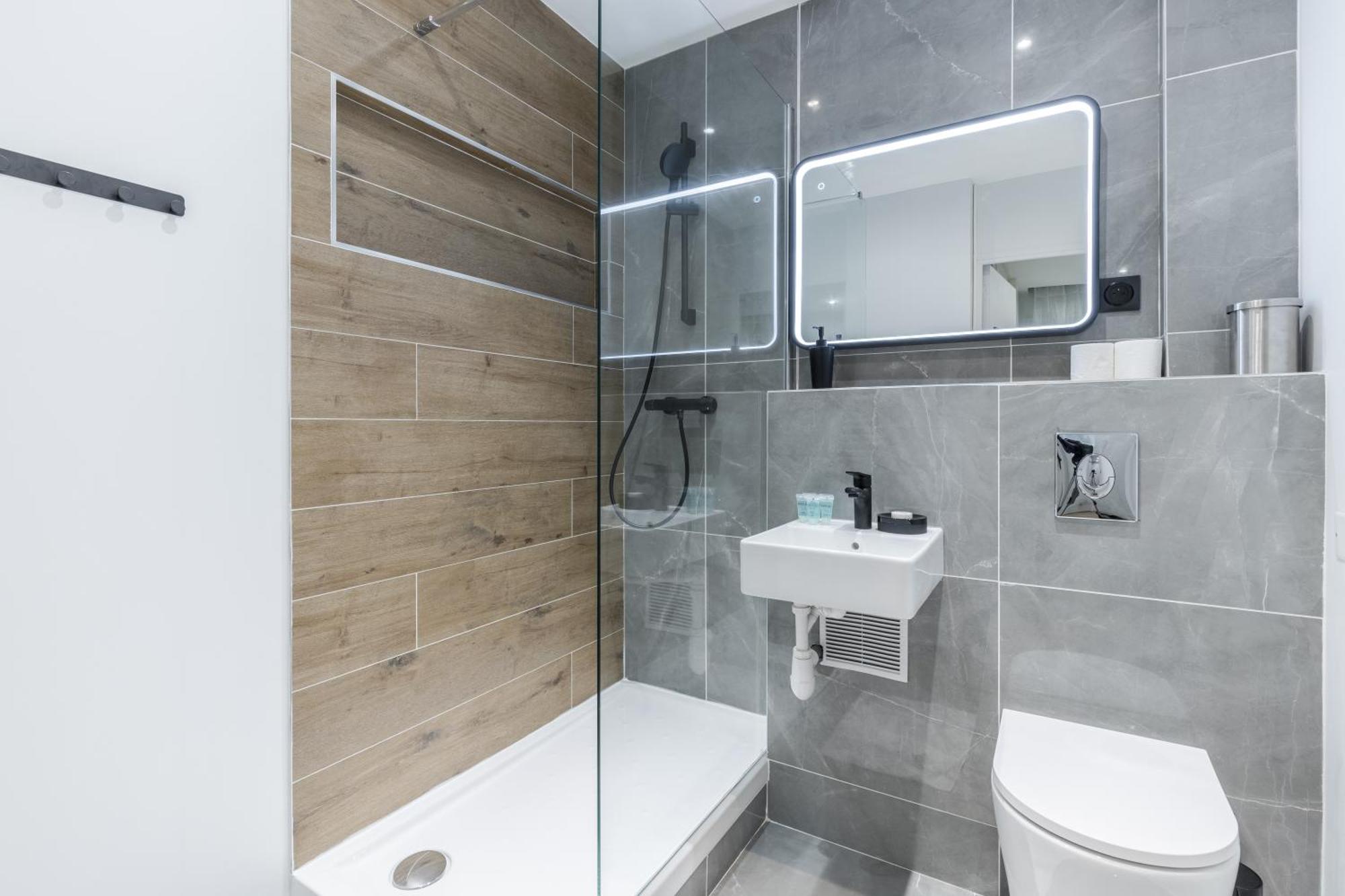 Versigny Heart Of 18th Cosy Studio Apartment Paris
