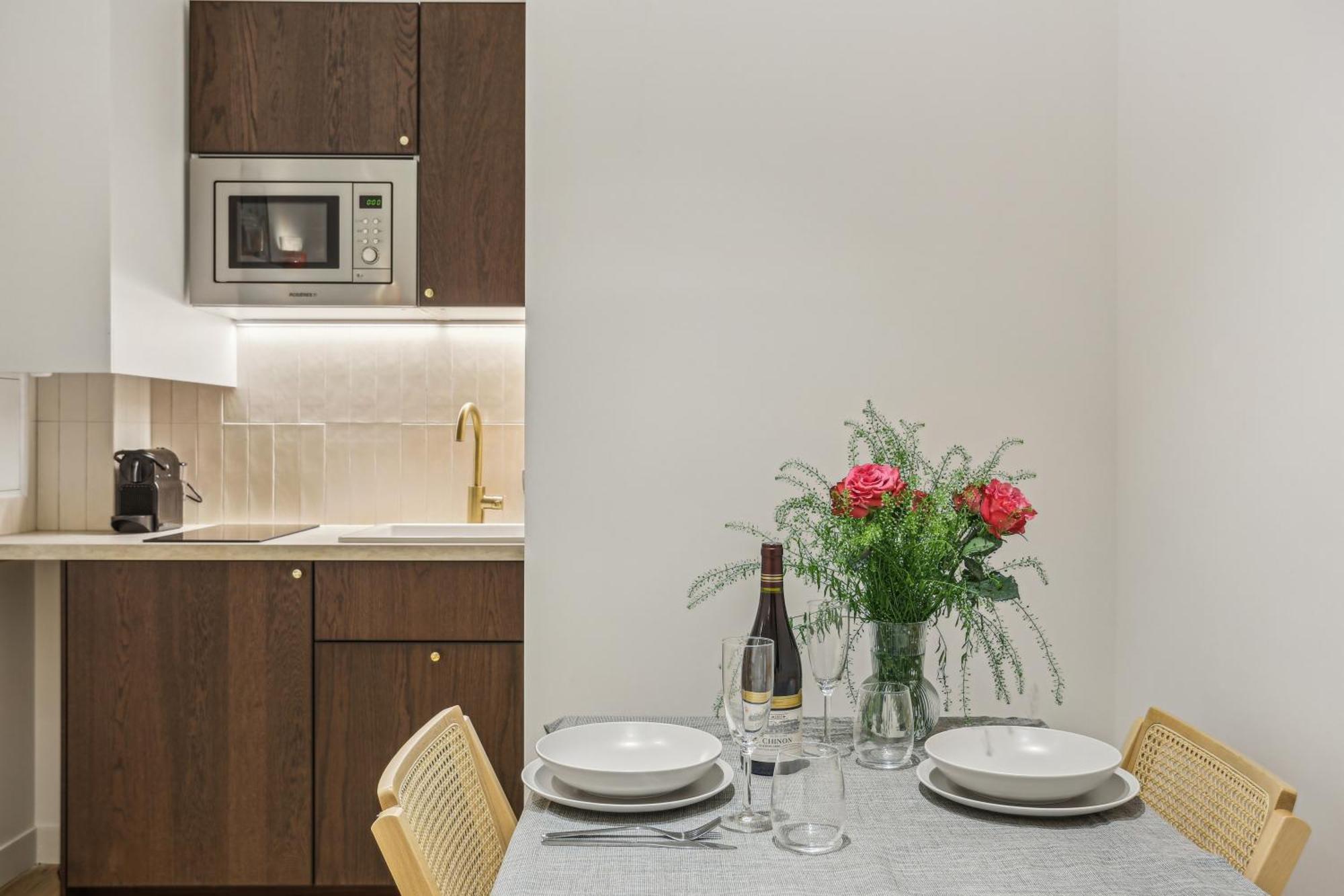 Lavie Maison Ac And Hot Tub Close Arc De Triomphe Paris