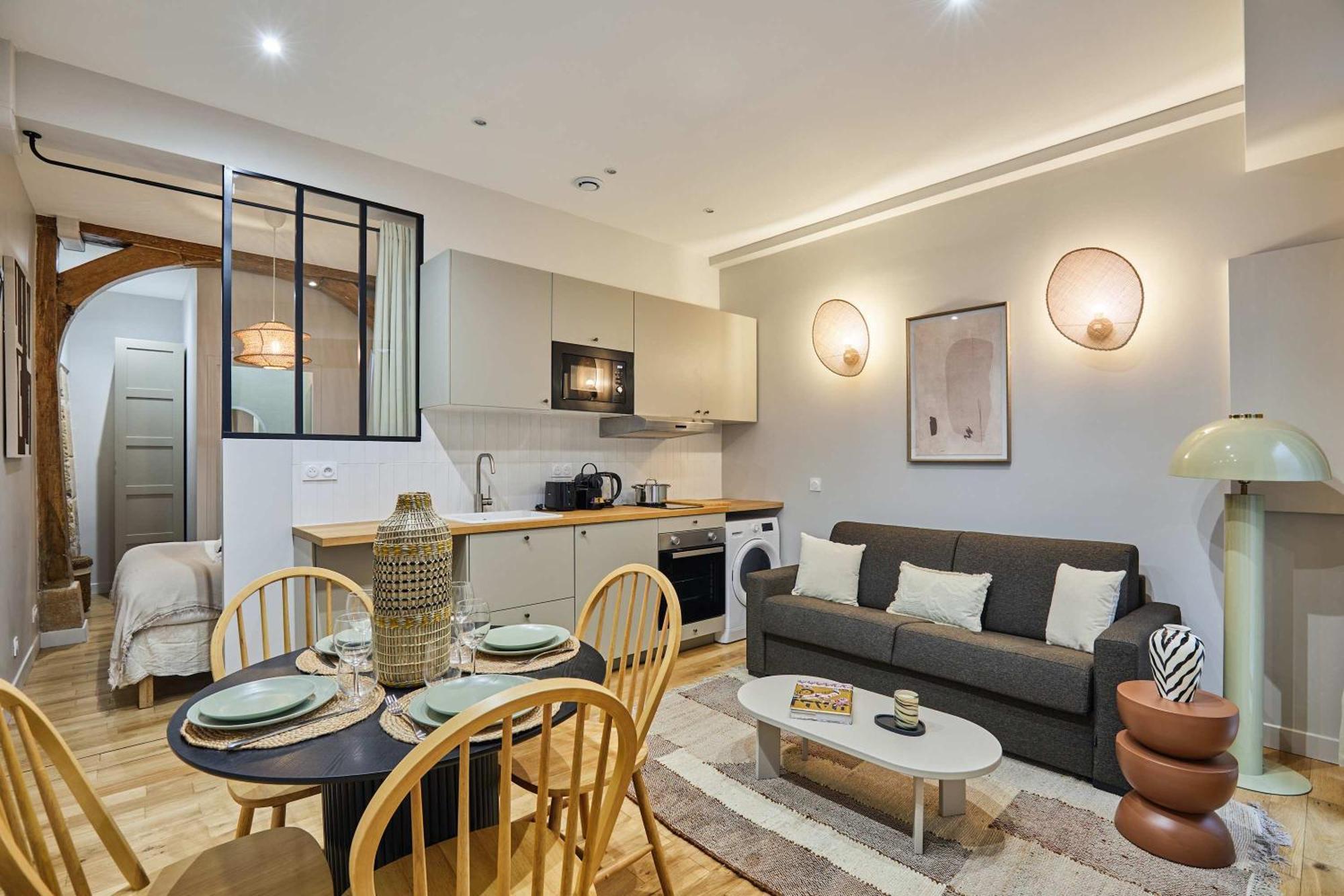 1 Bedroom Center Of By Prestige * Paris