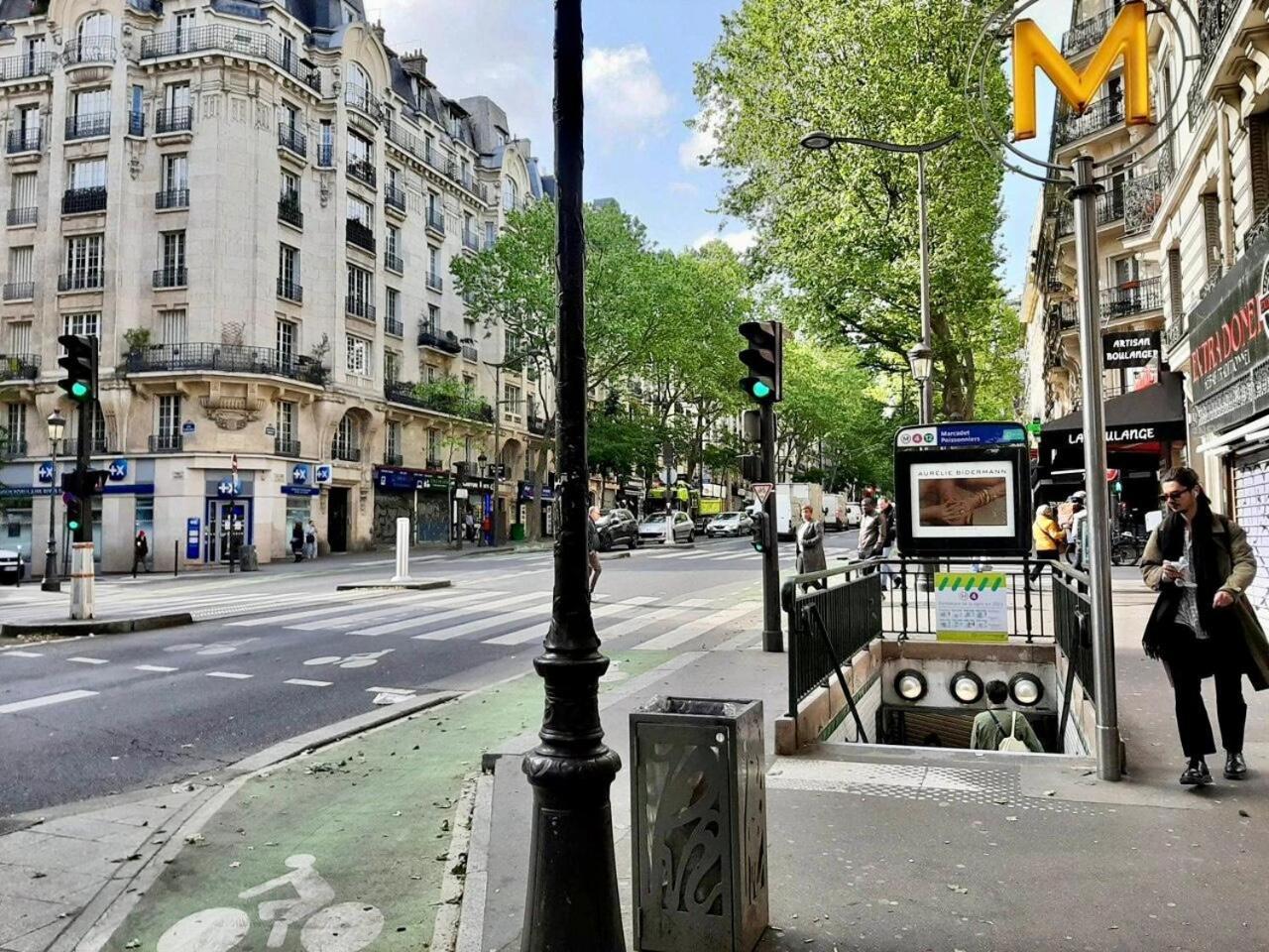 Apartment Coup De Coeur A Montmartre - Eugene Sue