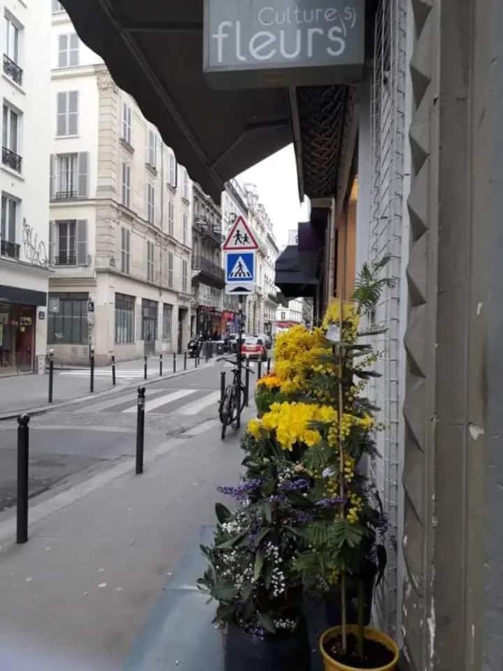 Canal St Martin Charmant Studio Tout Equipe Lancry Ac Apartment
