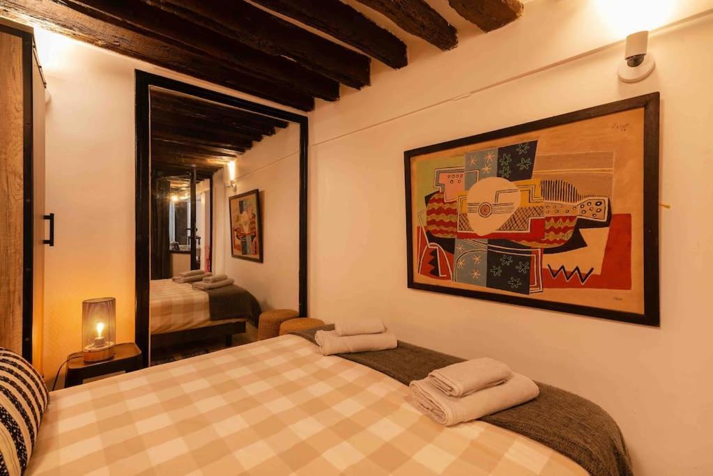 Opera Center Charming Air-conditioned Loft