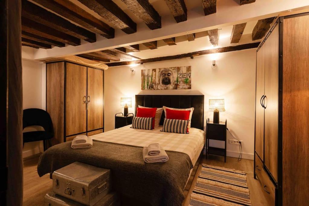 Opera Center Charming Air-conditioned Loft Apartment *