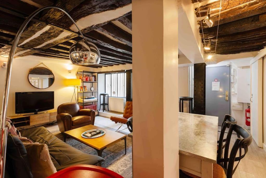 Apartment Opera Center Charming Air-conditioned Loft *