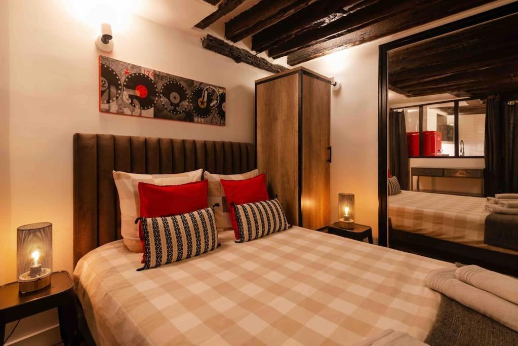 Apartment Opera Center Charming Air-conditioned Loft *
