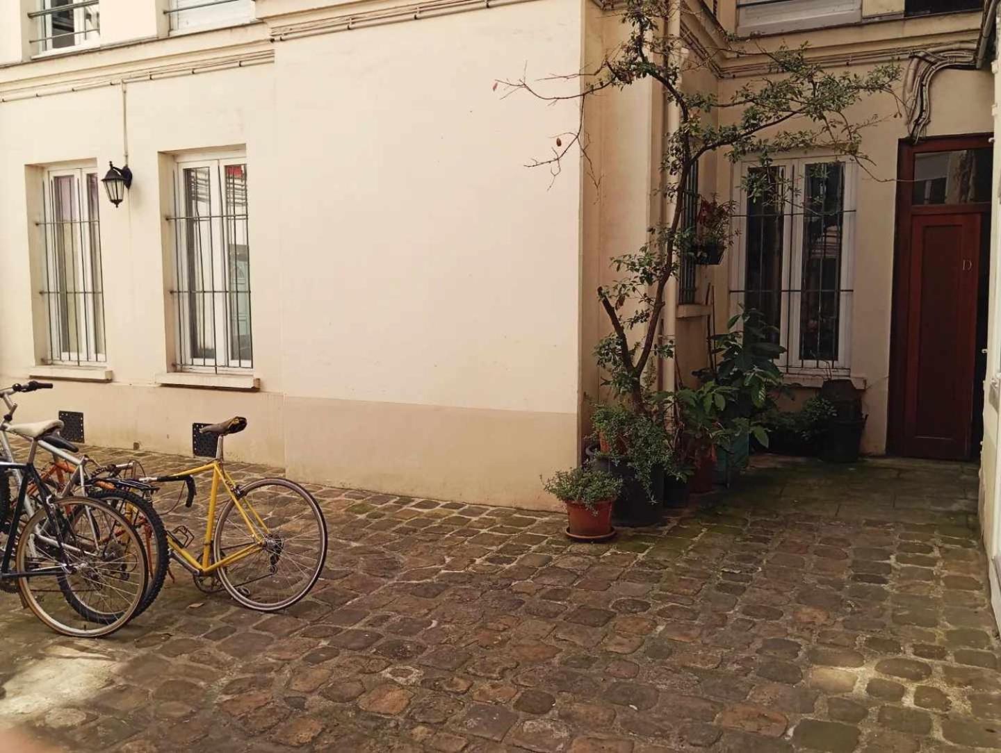 Sur Cour A Deux Pas Du Canal Saint-martin Apartamento Paris