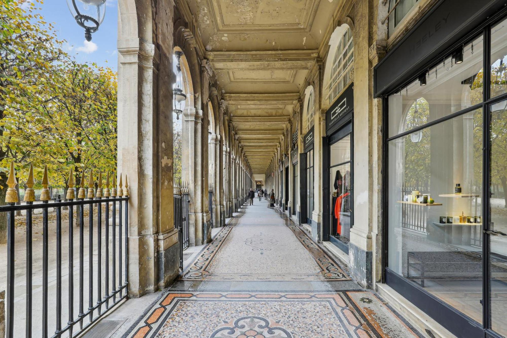 Lavie Maison Face Palais Royal Appartement