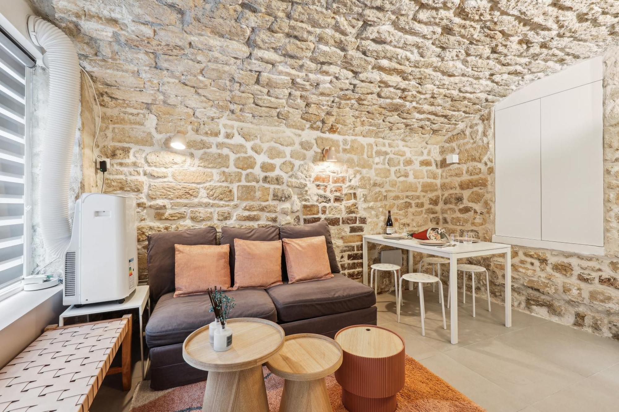 Lavie Maison Face Palais Royal Appartement