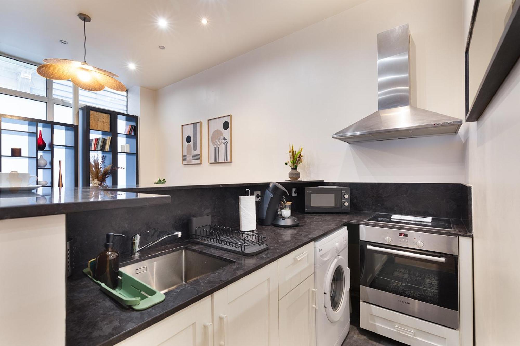 Apartment Et Chaleureux 17eme *