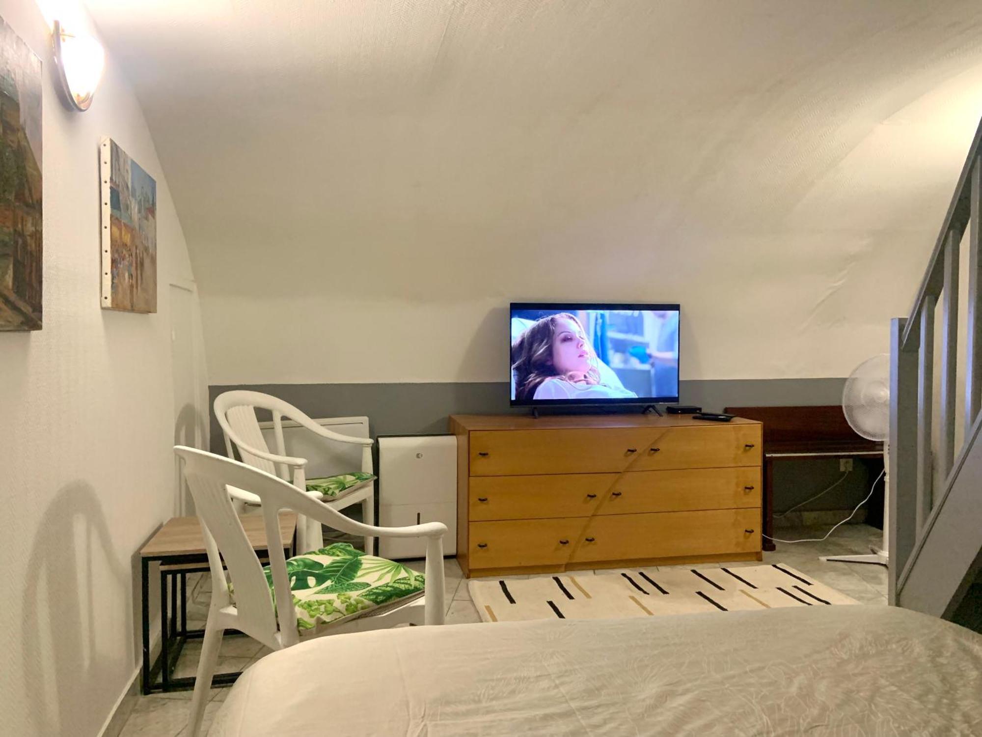Apartment Cozy Little Duplex Near Montmartre *
