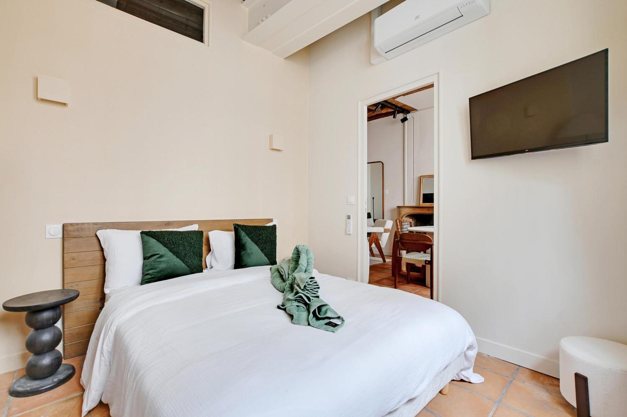 Apartment Duplex In Saint-germain-des-pres Paris
