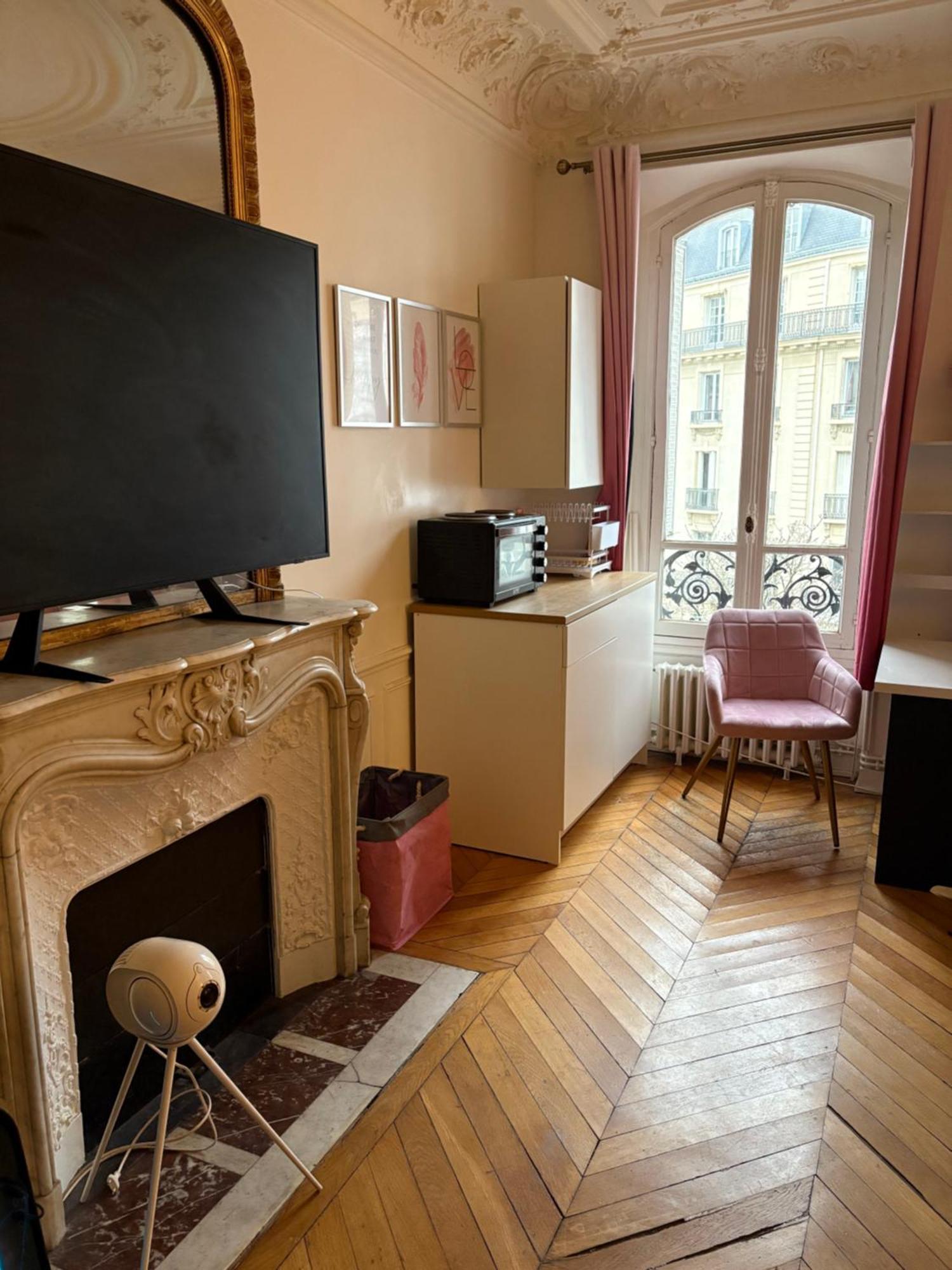 Wonderful Nearby Champs Elysees Apartamento