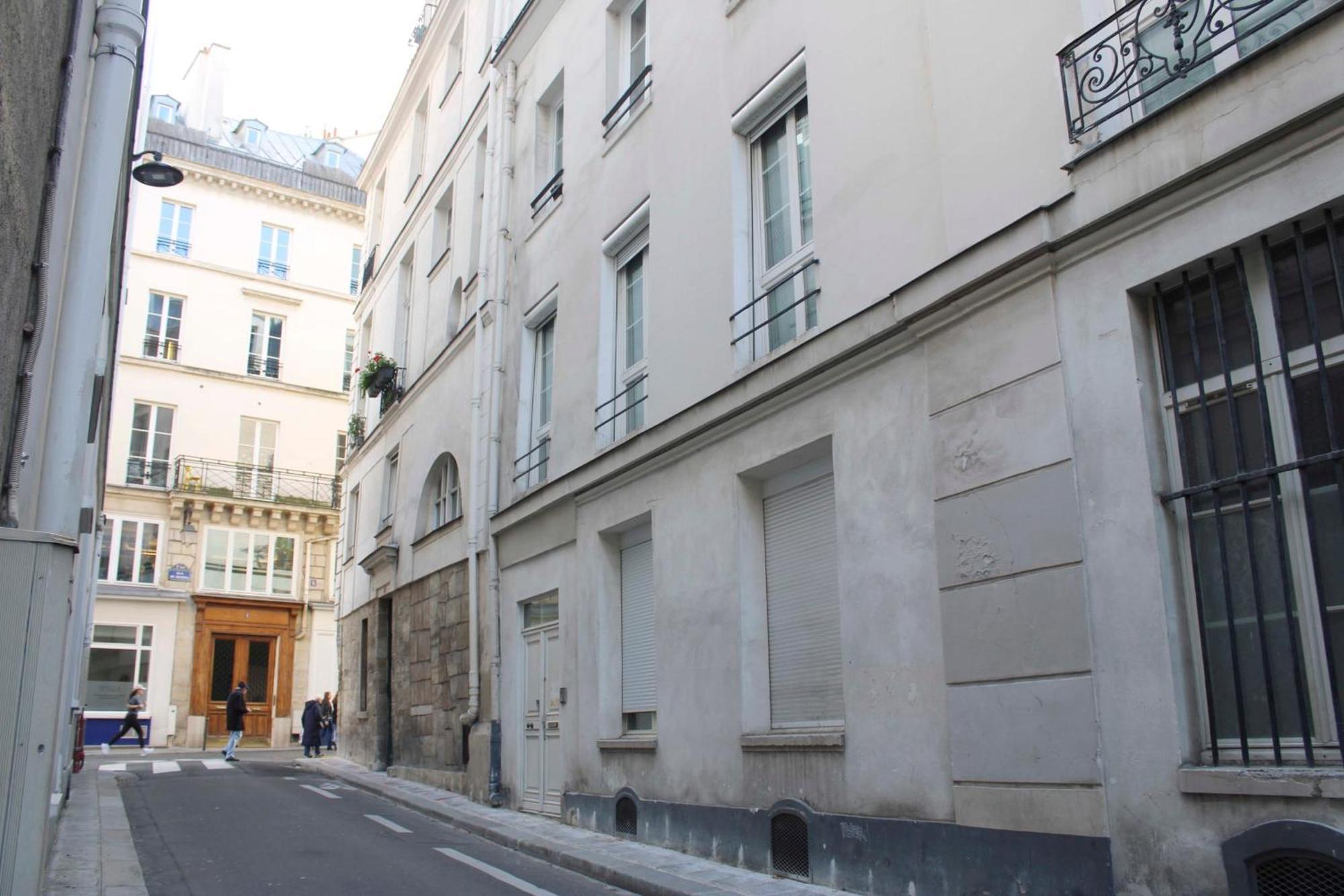 Charming T1 Near Les Halles De Apartamento