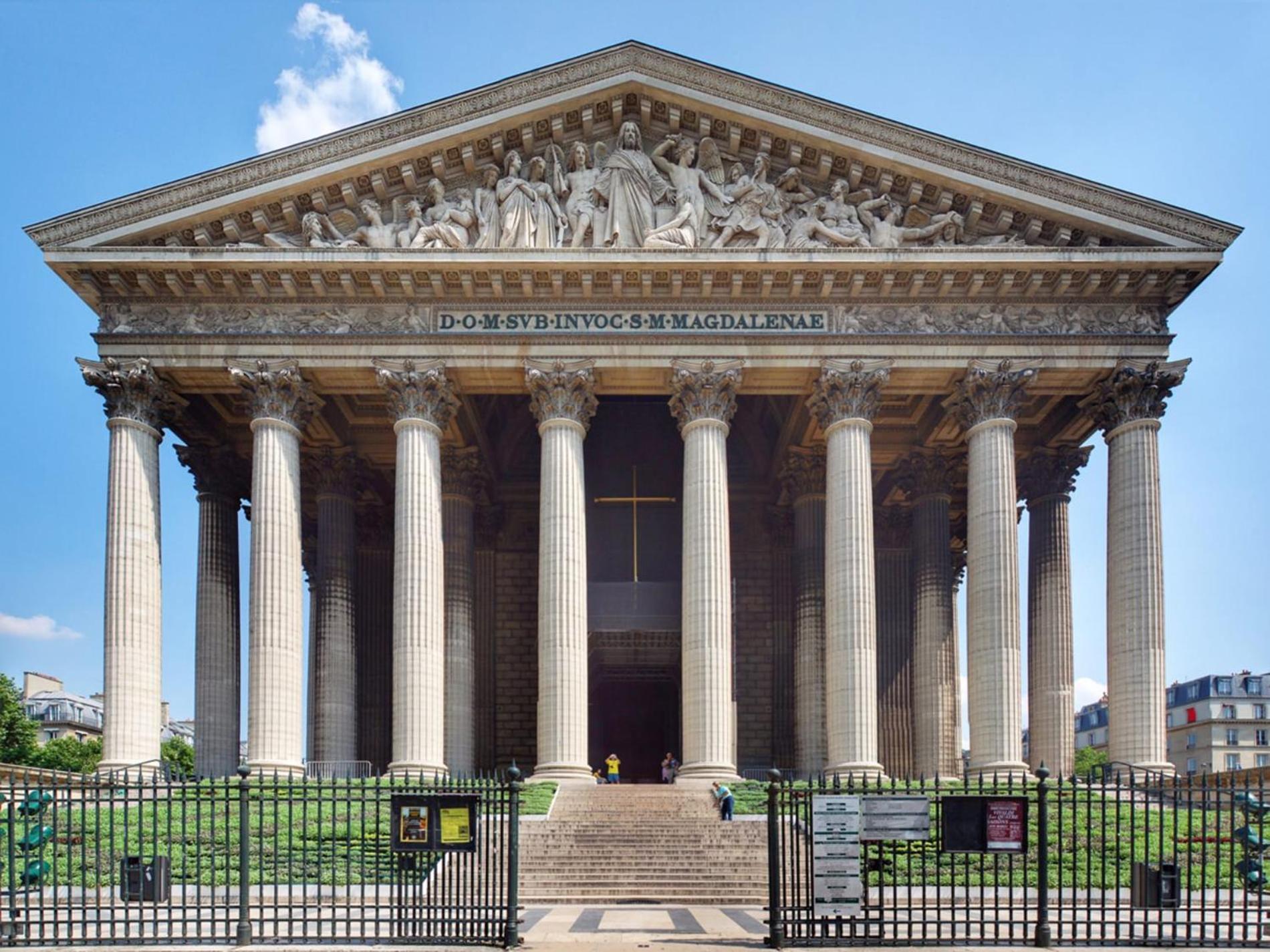 Luxury Family Getaway Near Place Vendome Paris