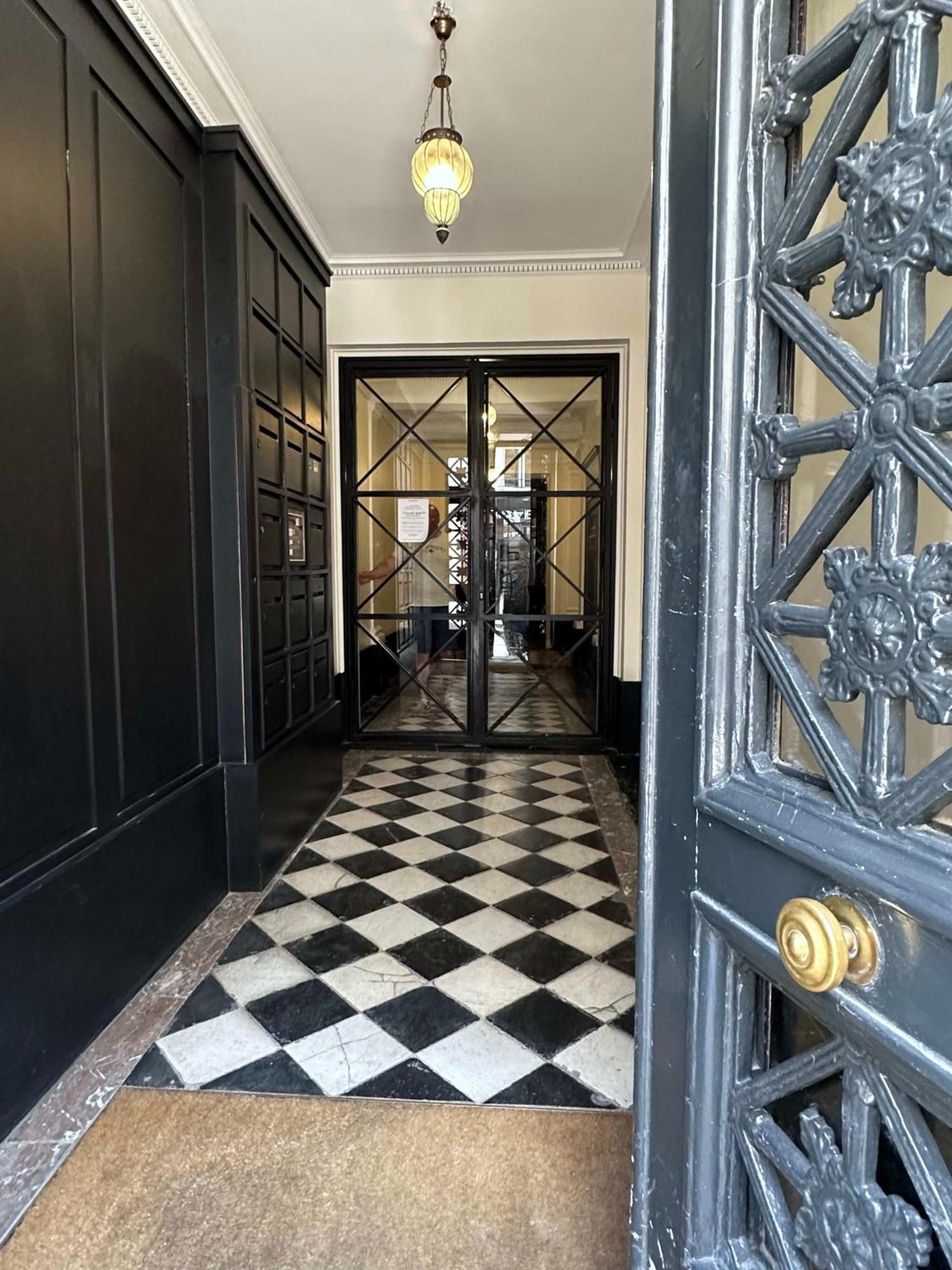 Luxury Family Getaway Near Place Vendome