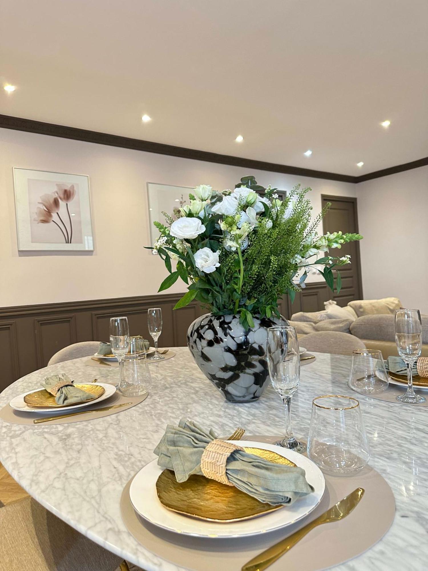 Luxury Family Getaway Near Place Vendome * Paris