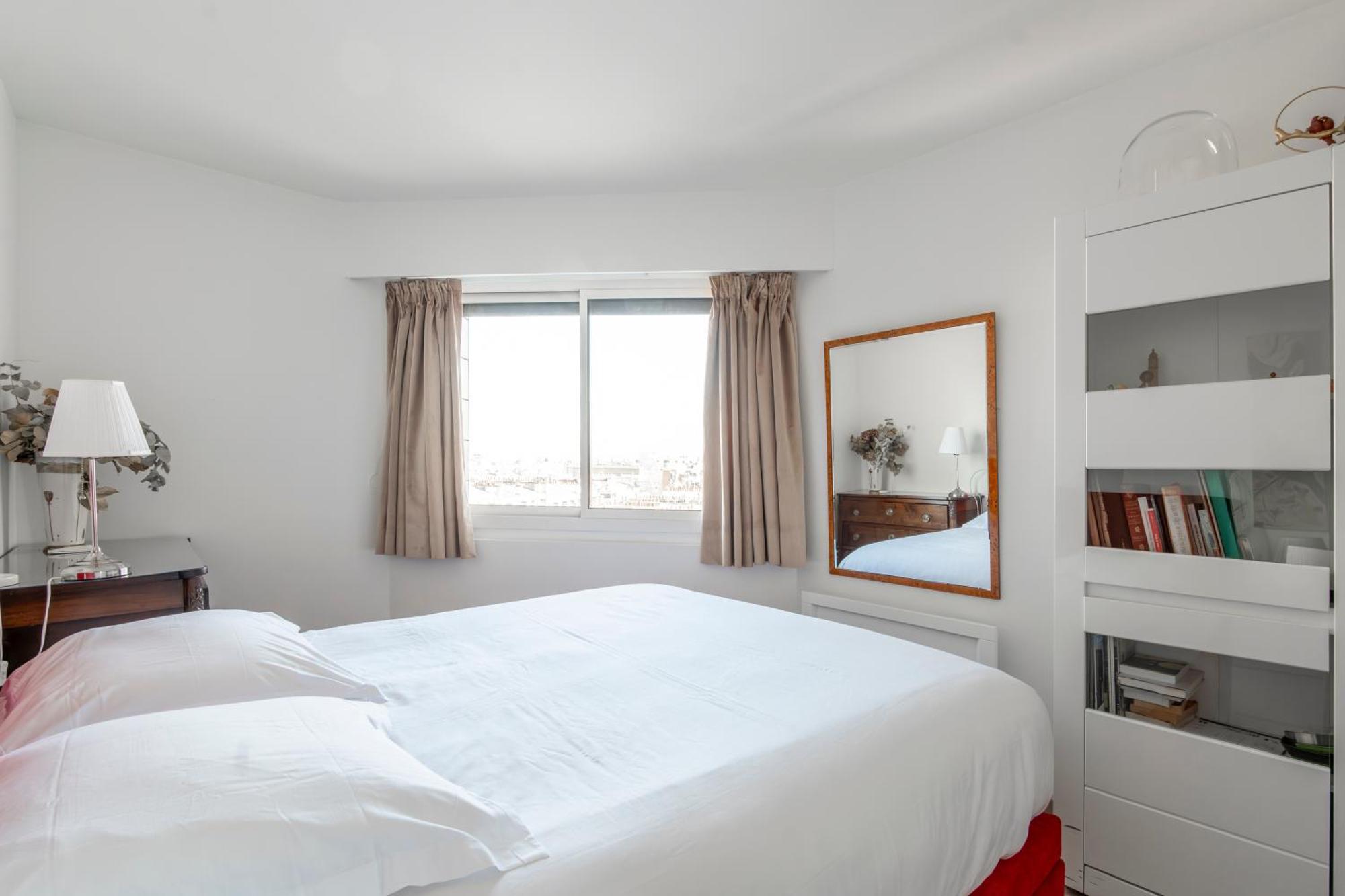 Veeve - Panoramic Views From The 17th Apartment *