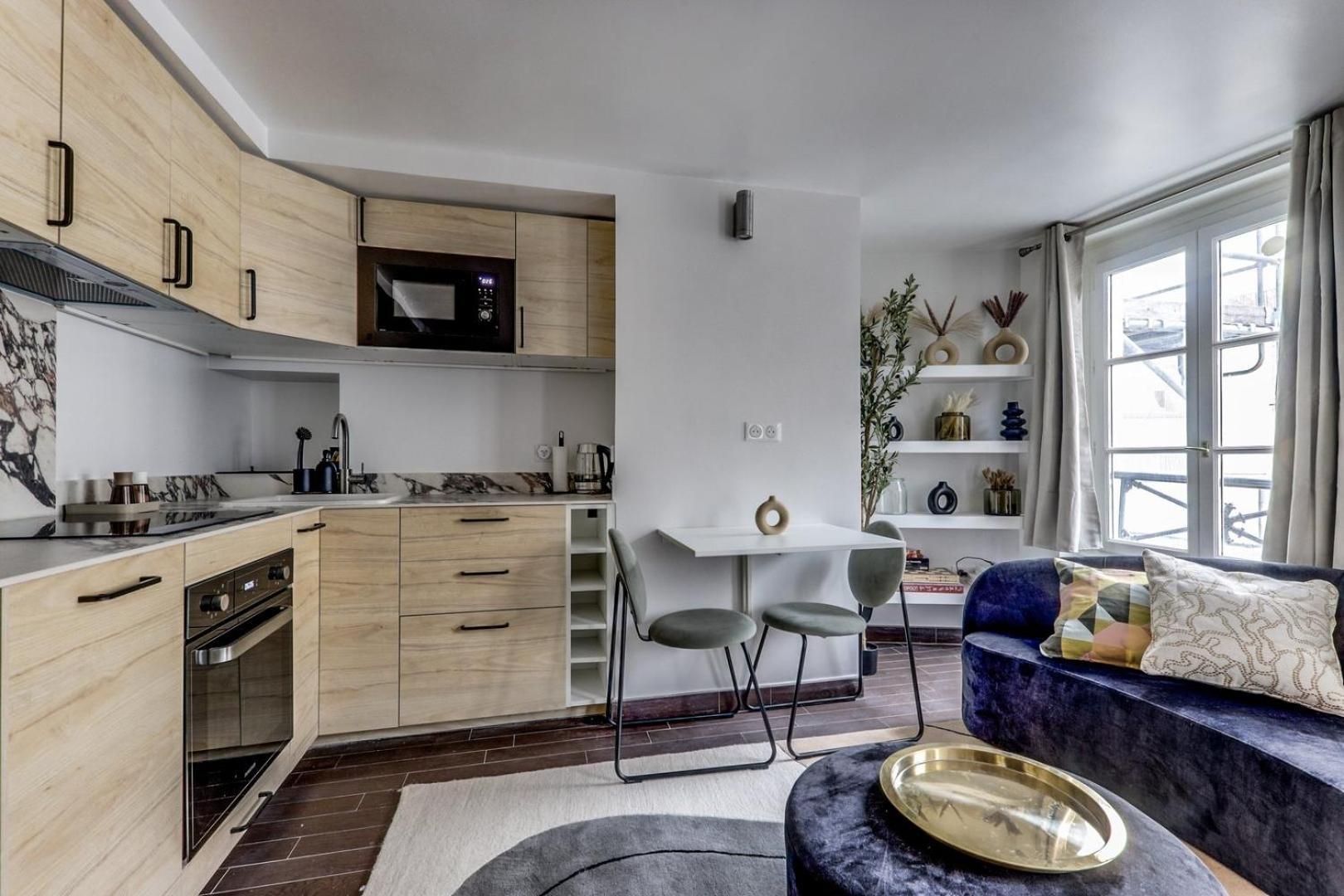 Le Moka - Duplex & Bright- Near Champs-elysees Apartment
