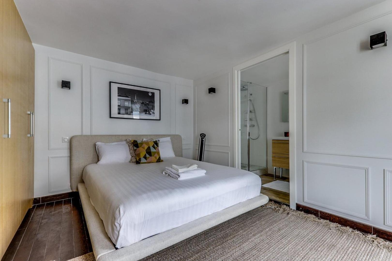 Le Moka - Duplex & Bright- Near Champs-elysees Apartment