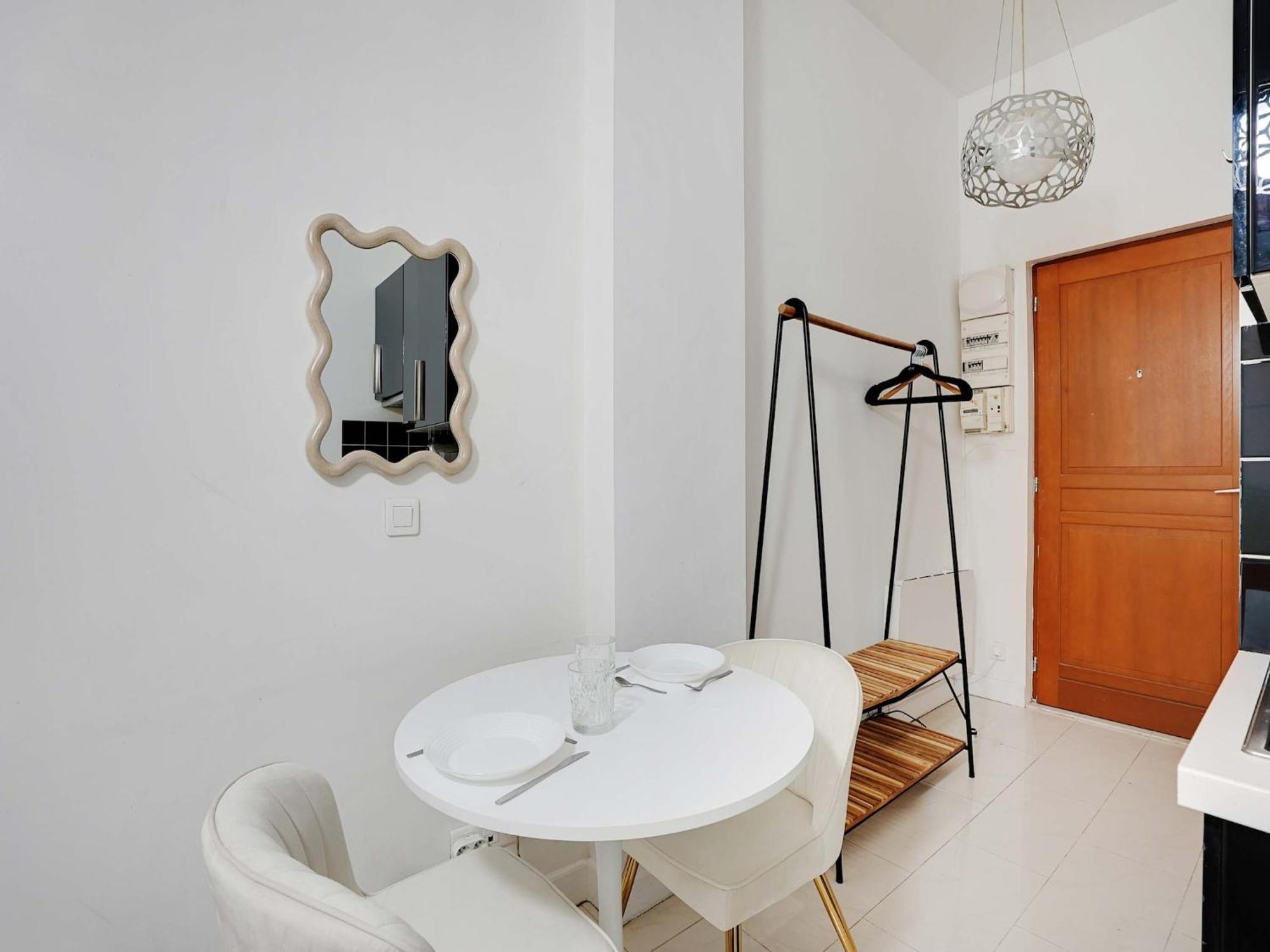 Apartment Charming - 2p - Canal Saint-martin Republiq
