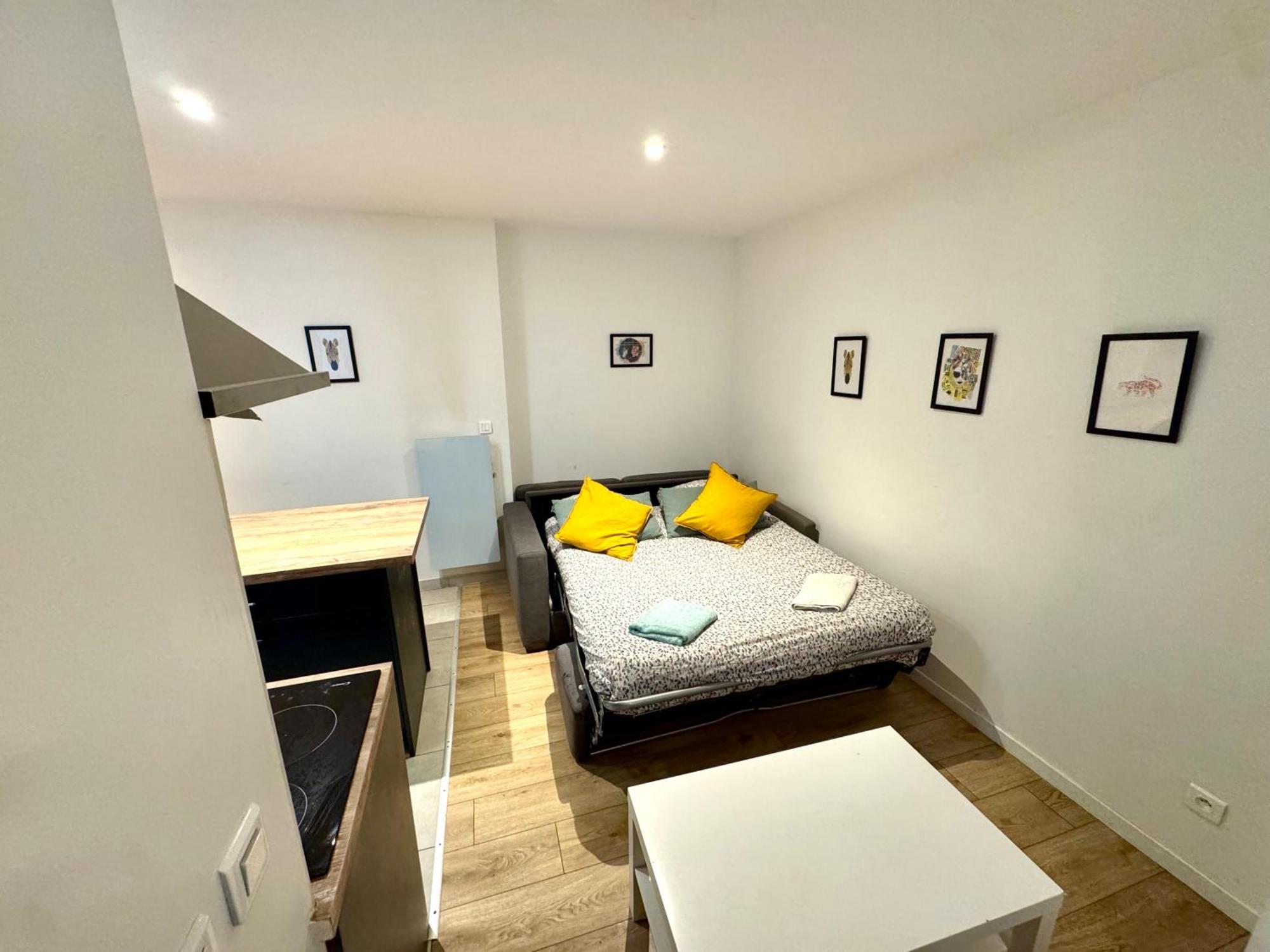 Hsh - Joli Souplex Proche Des Batignolles