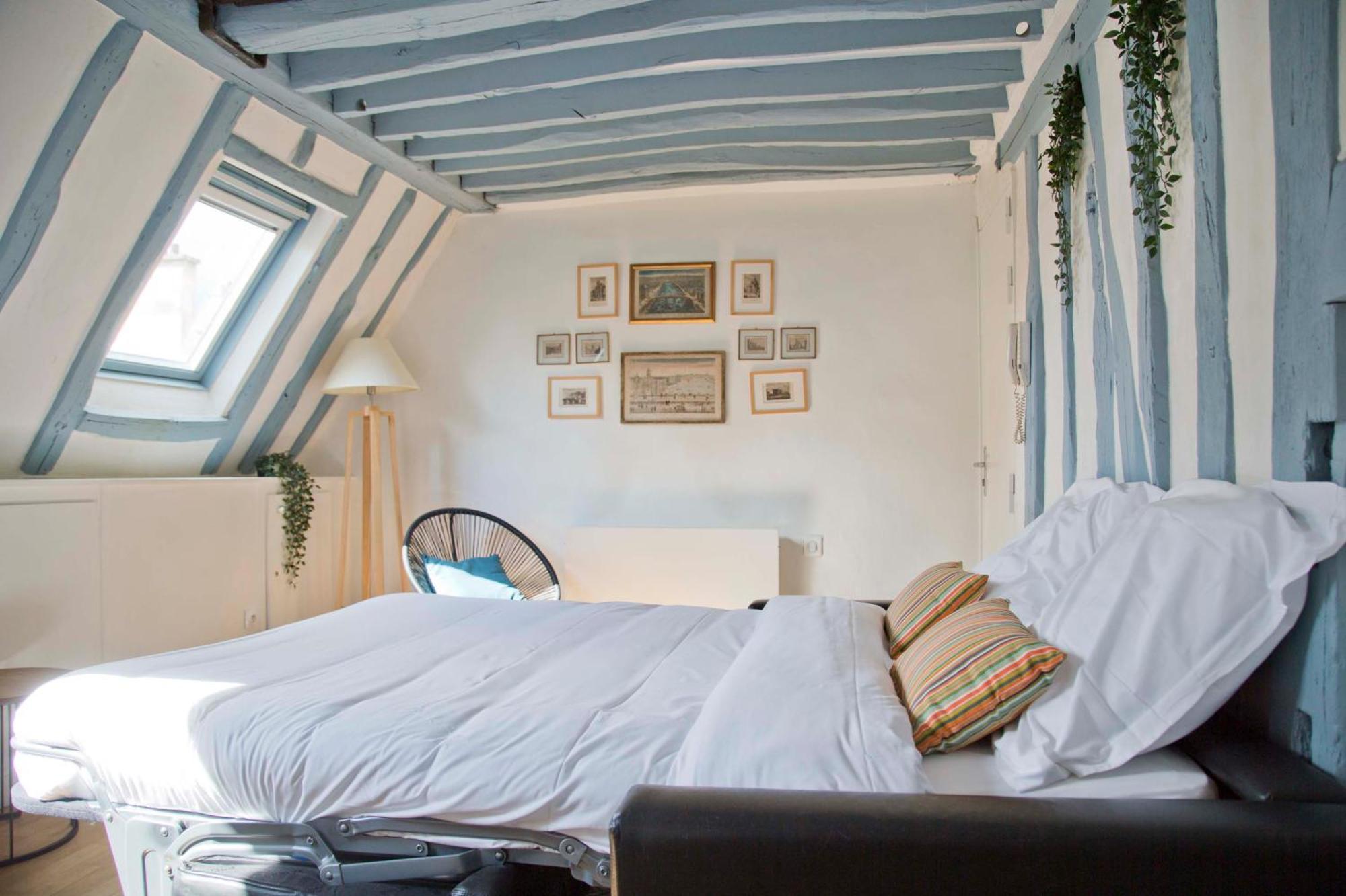 Apartment Tour Eiffel View, Floor Marais Vosges *