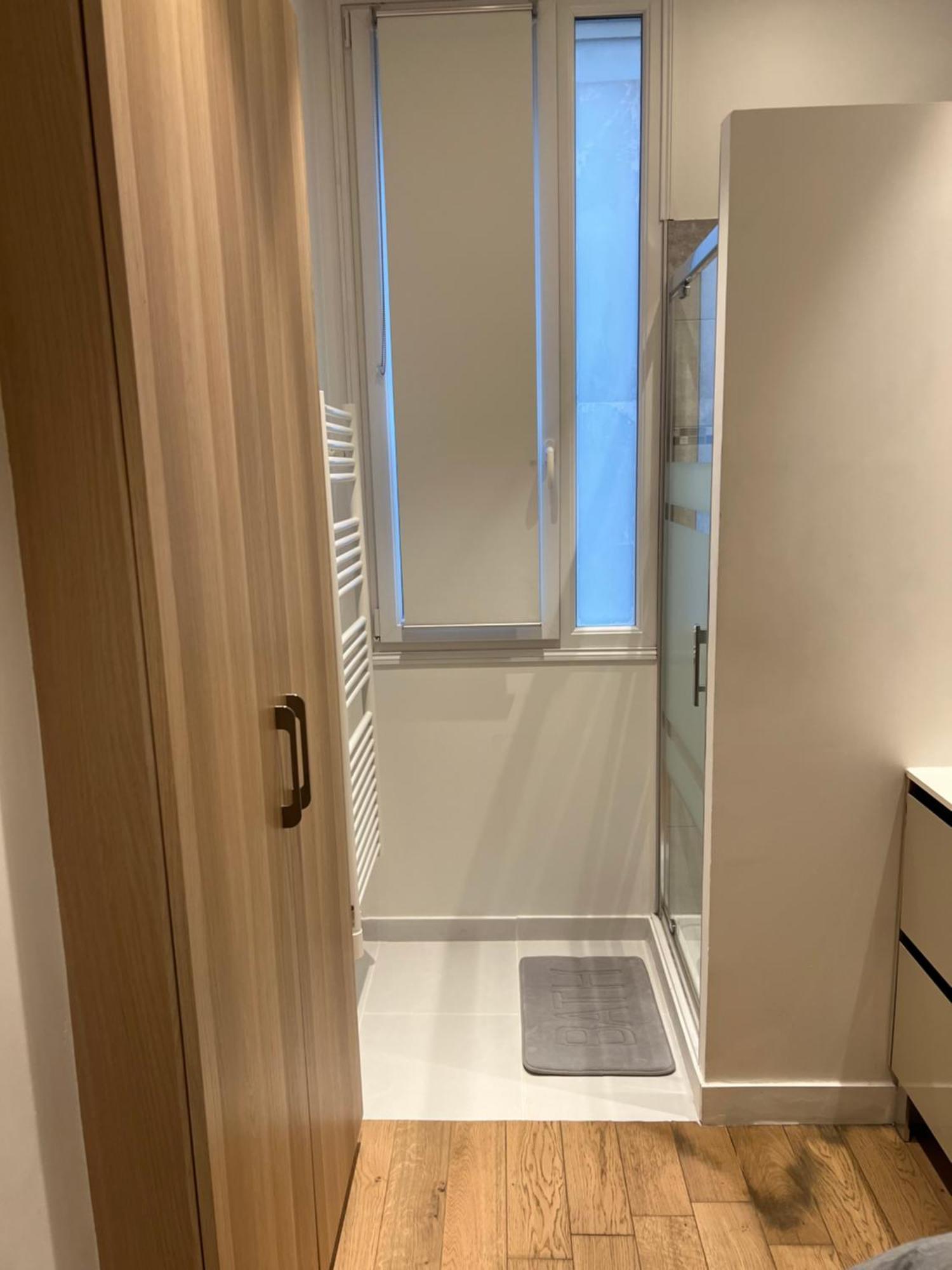Appartement Magnifique Au Coeur Du 8e