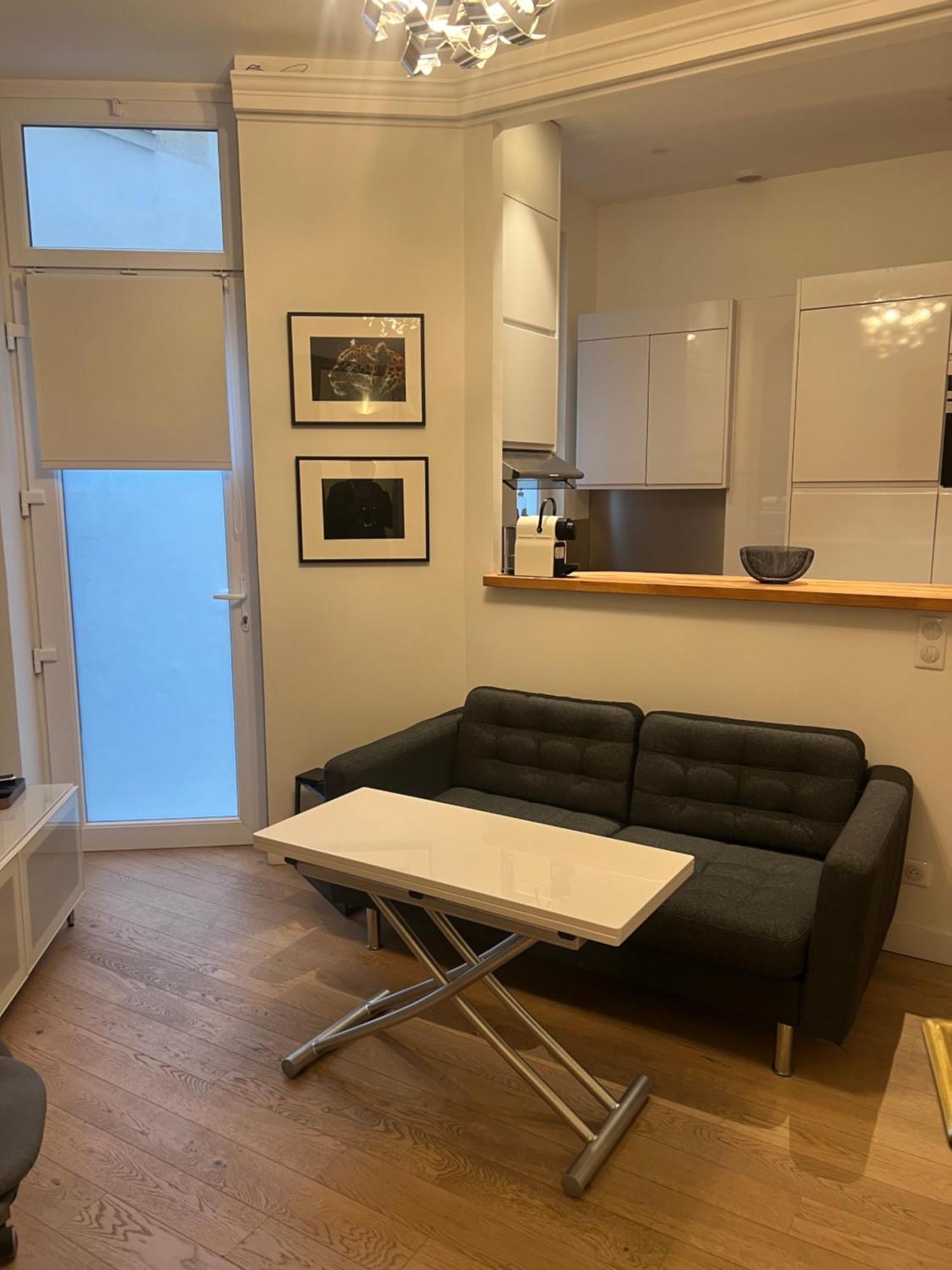 Appartement Magnifique Au Coeur Du 8e *