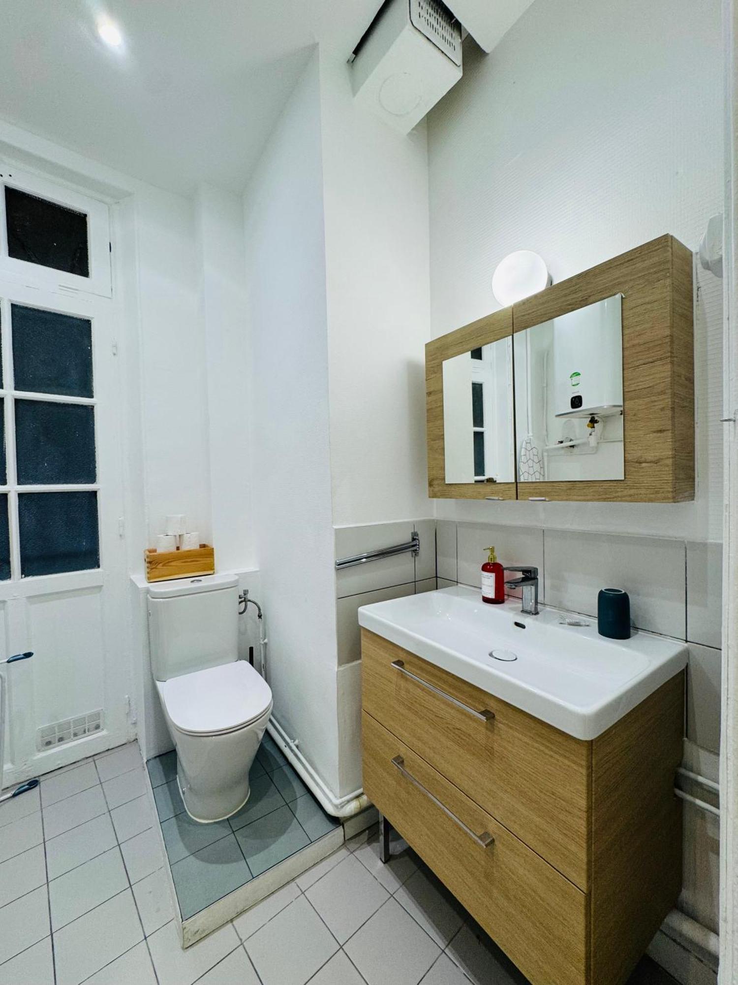 Elegant A 16e Apartment